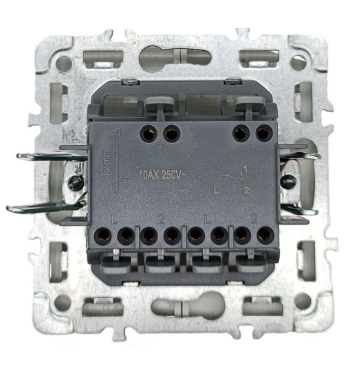 Panaica E09 փոխանջատիչ  2 ստեղն / սպիտակ