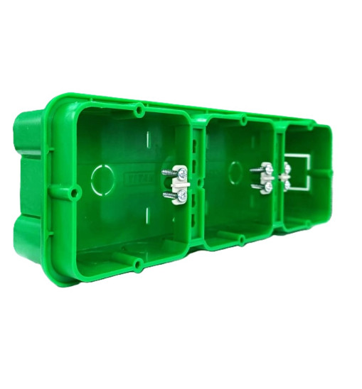 Վարդակի տուփ Titan K-820-3 կանաչ